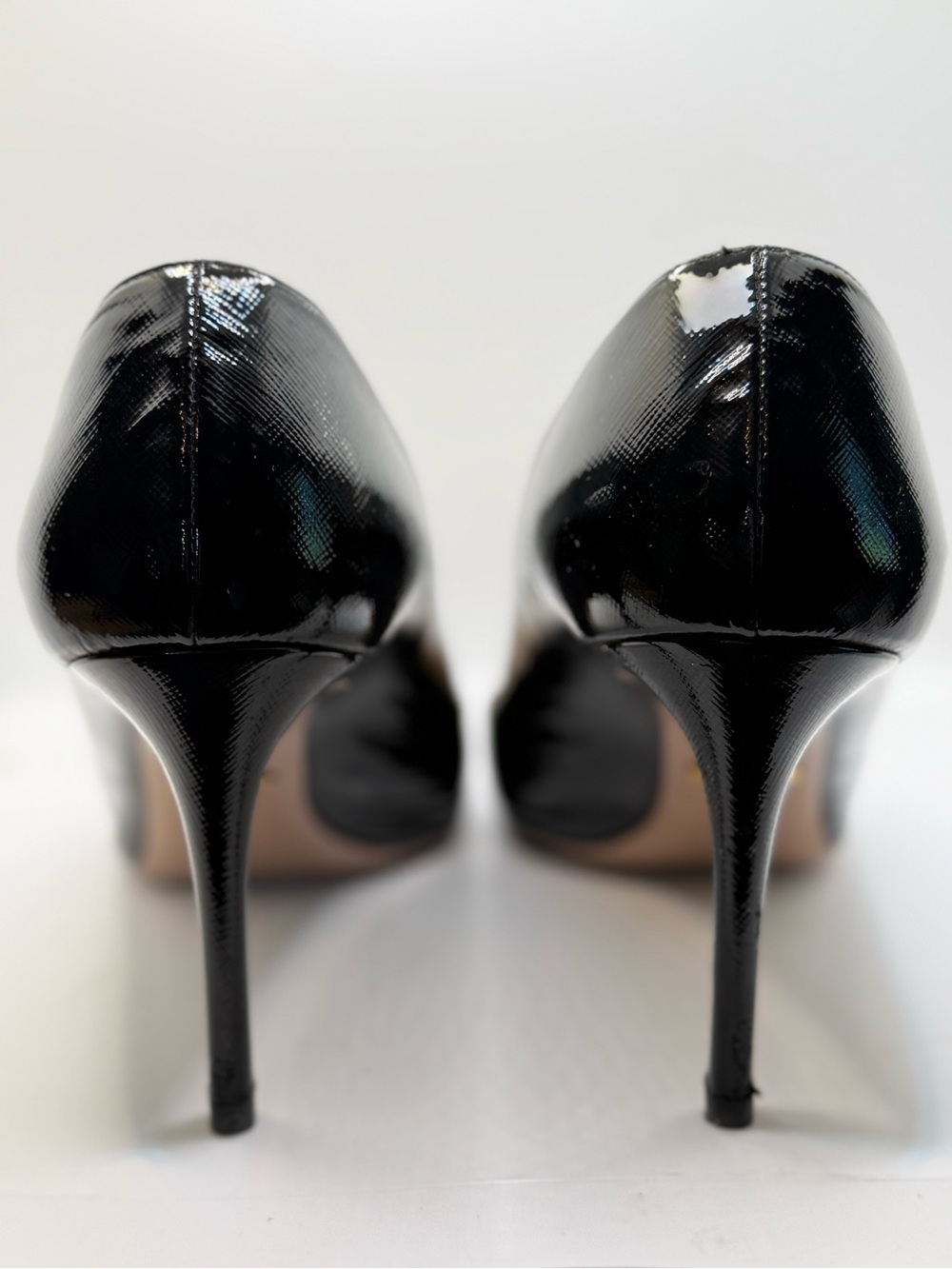 Prada Black Patent Textured Pointed-Toe Pumps Size: EU 41.5 Originally $1,100+! - Picture 5 of 12
